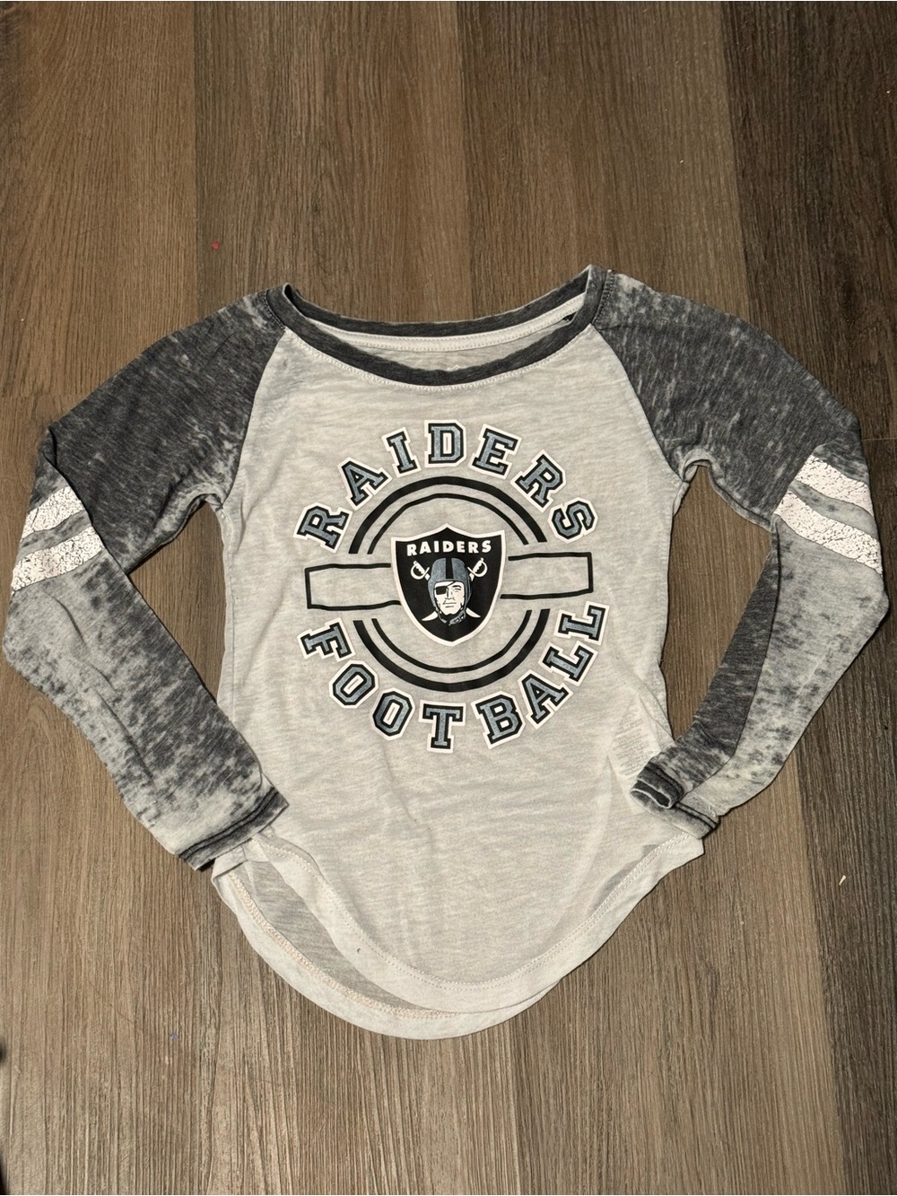 NFL Raiders Youth Long Sleeve Raglan Shirt in Gray and Charcoal - 6/6X